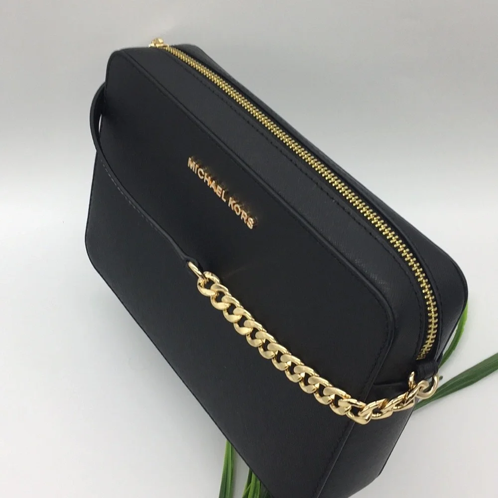 MICHAEL KORS JET SET ITEM LG EW CROSSBODY BLACK GOLD